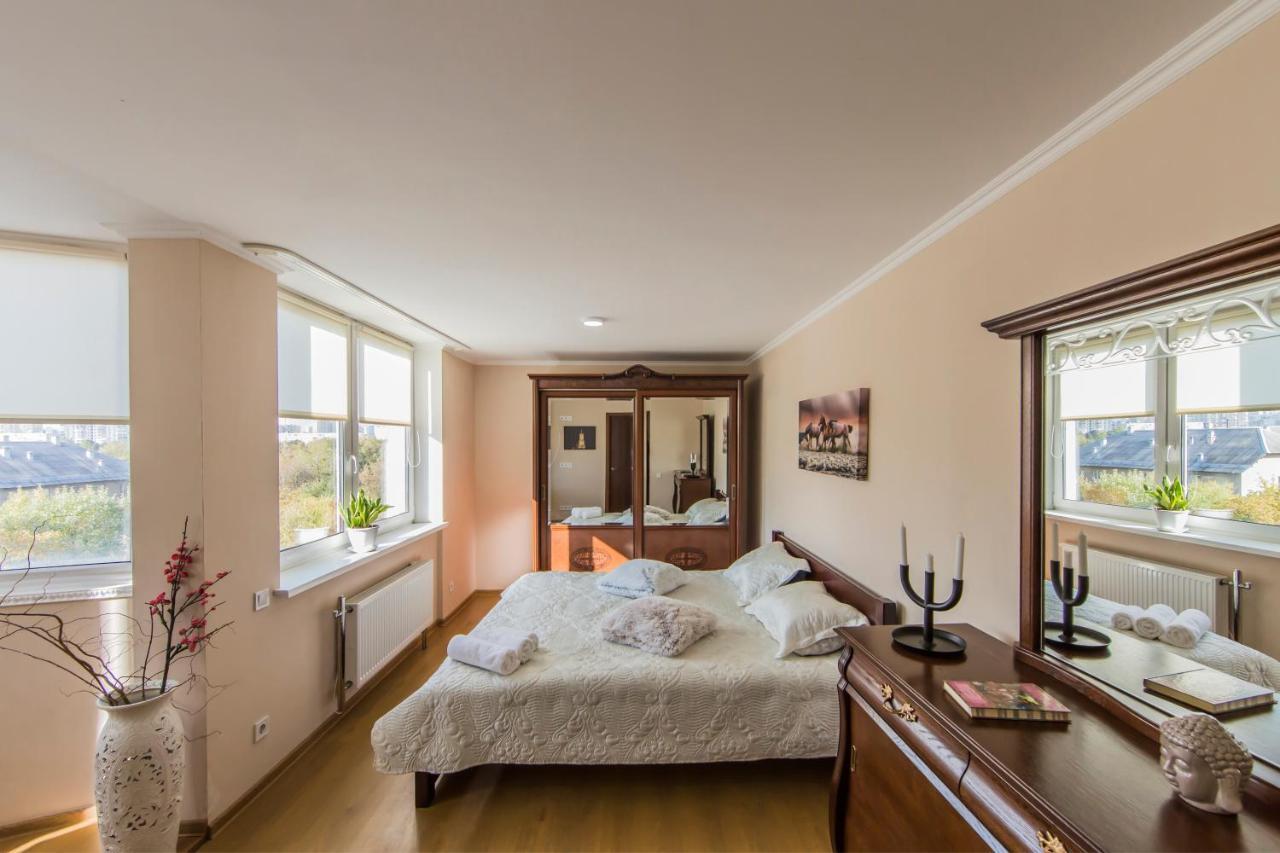 Super Comfort Flat For You Near The Metro. Kiev Eksteriør bilde