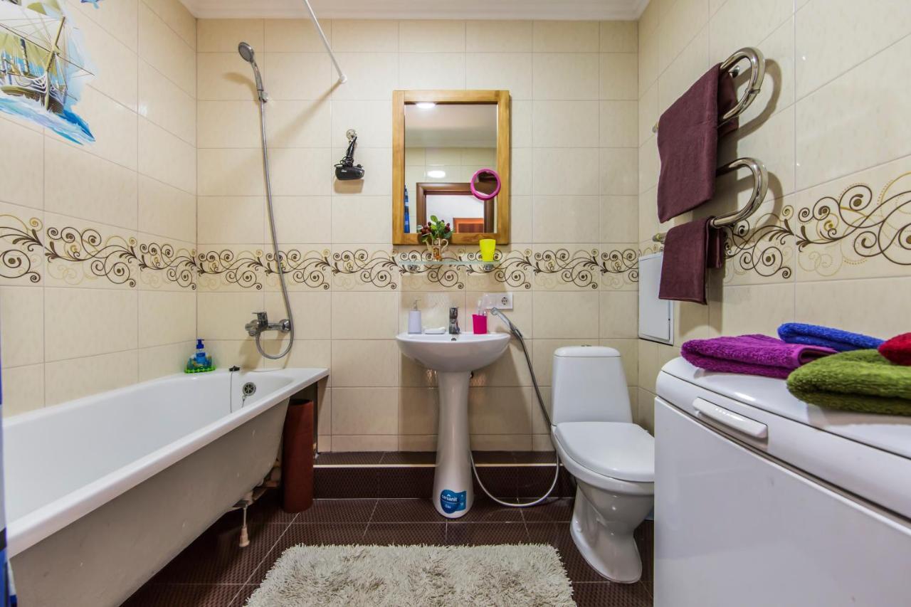 Super Comfort Flat For You Near The Metro. Kiev Eksteriør bilde